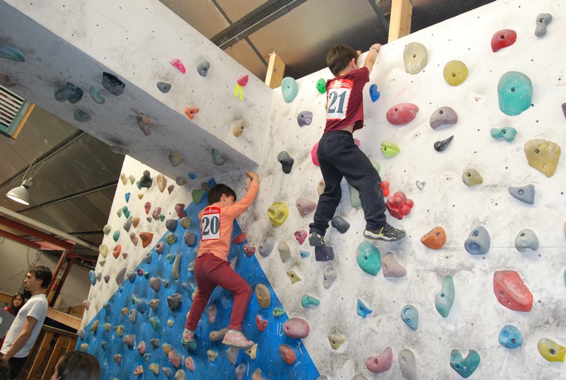 Emocionantes Finales de los Juegos Deportivos de Bloque